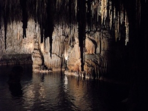 drachenhoehlen-in-mallorca-see